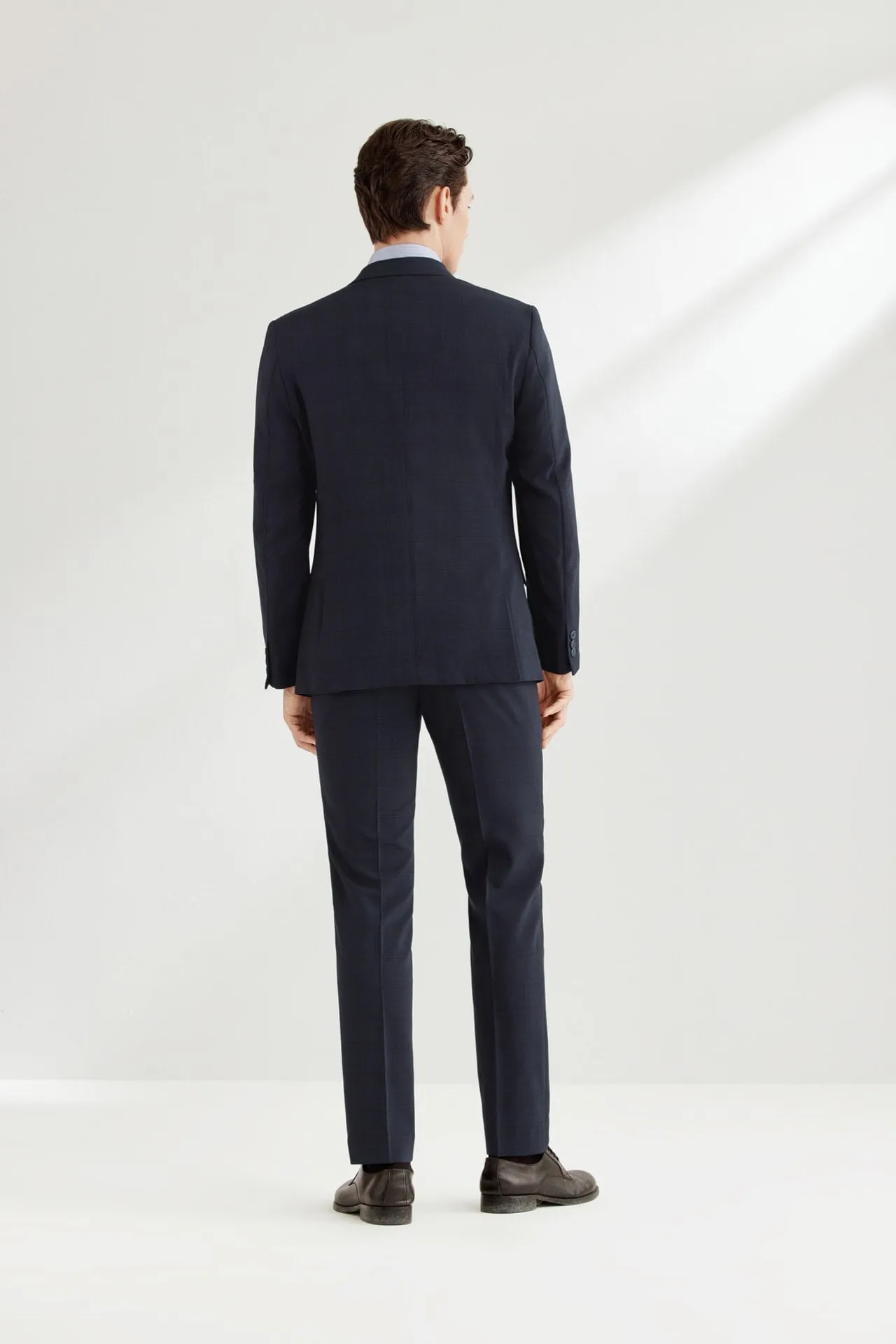 Blended Stretch Pin Check Suit in Slim Fit