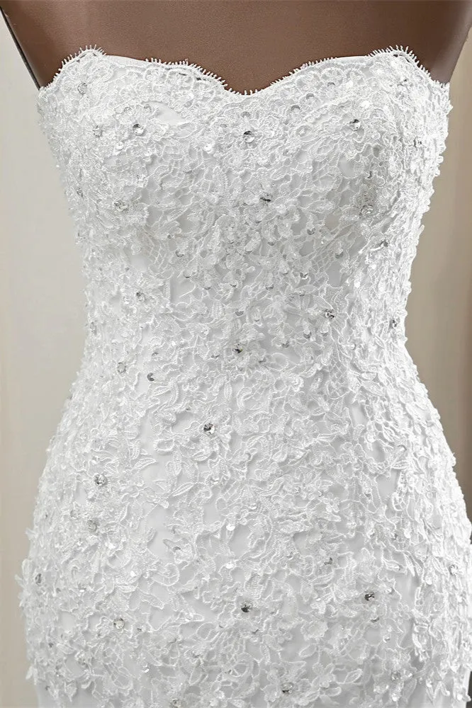 Chic Long Mermaid Strapless Lace Appliques Wedding Dress