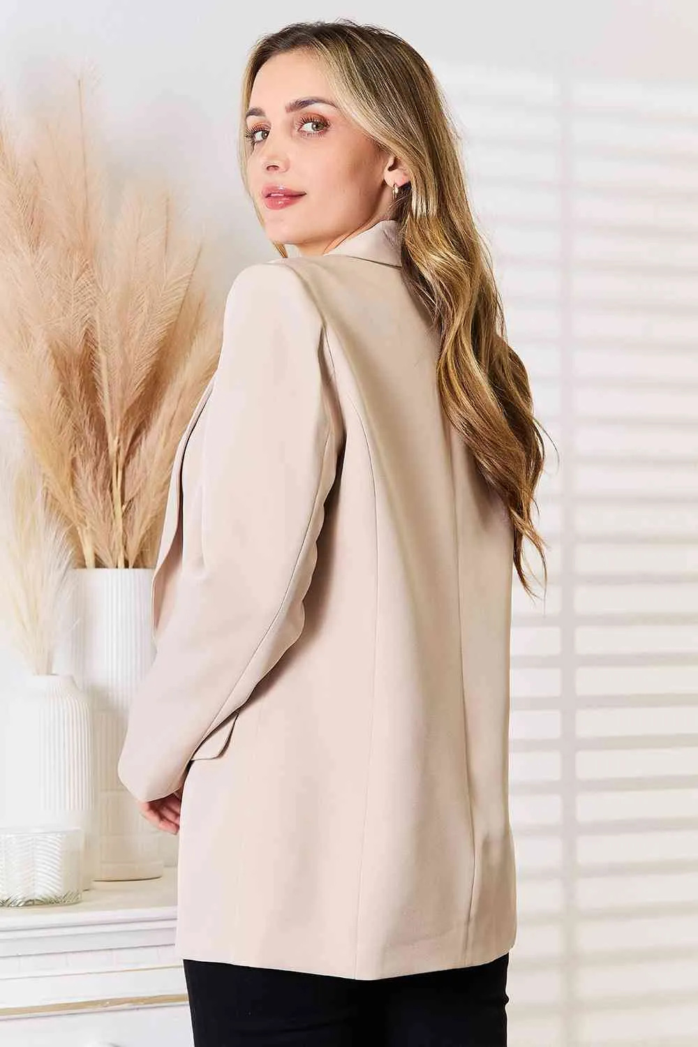 Chrystal Shawl Collar Long Sleeve Blazer