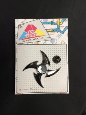 MP0098 - Throwing Ninja Star Metal Pin Badge