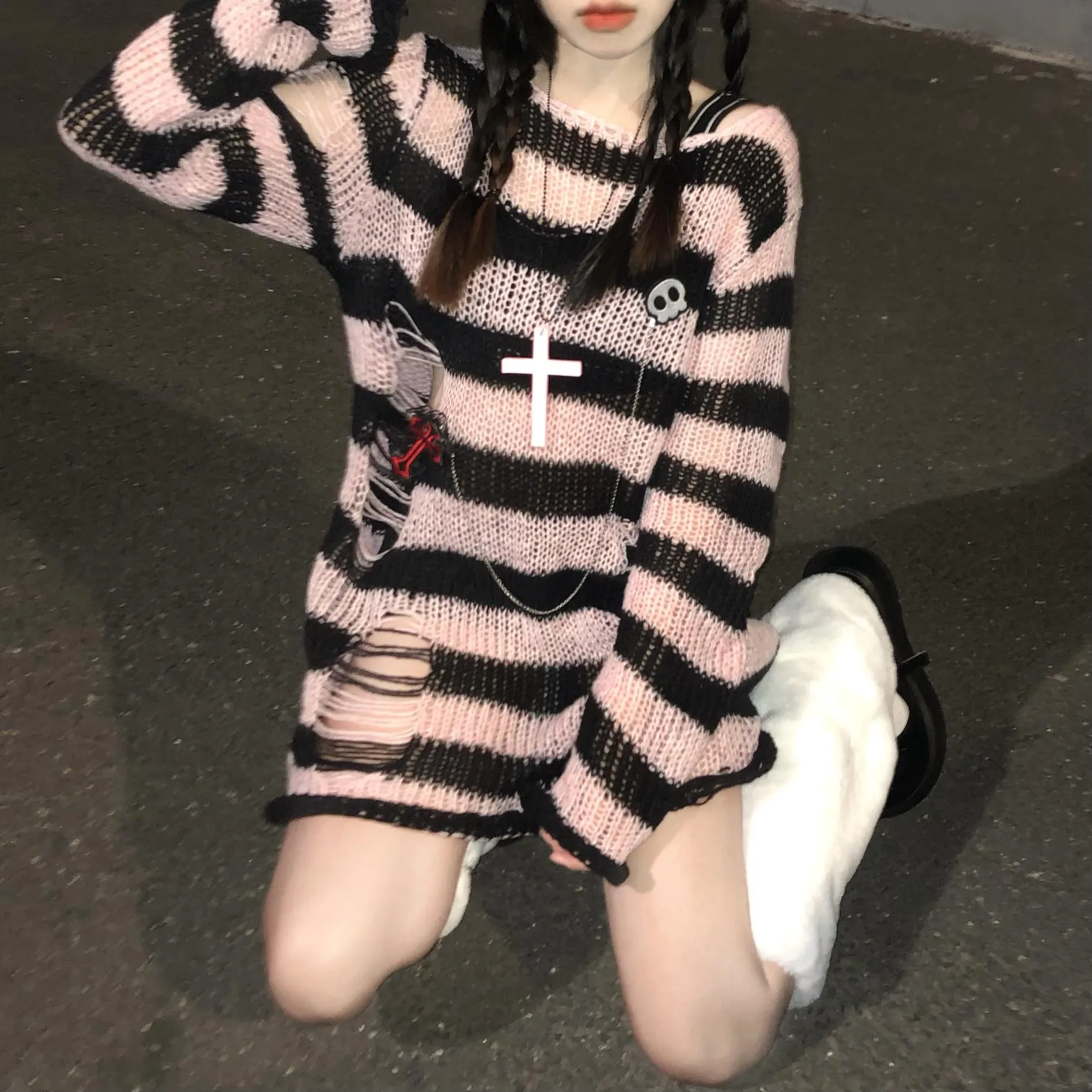 Wenkouban Pink Striped Gothic Sweaters Women Ripped Holes Loose Knitted Pullover Frayed Fairy Grunge Jumpers Emo Streetwear Lolita