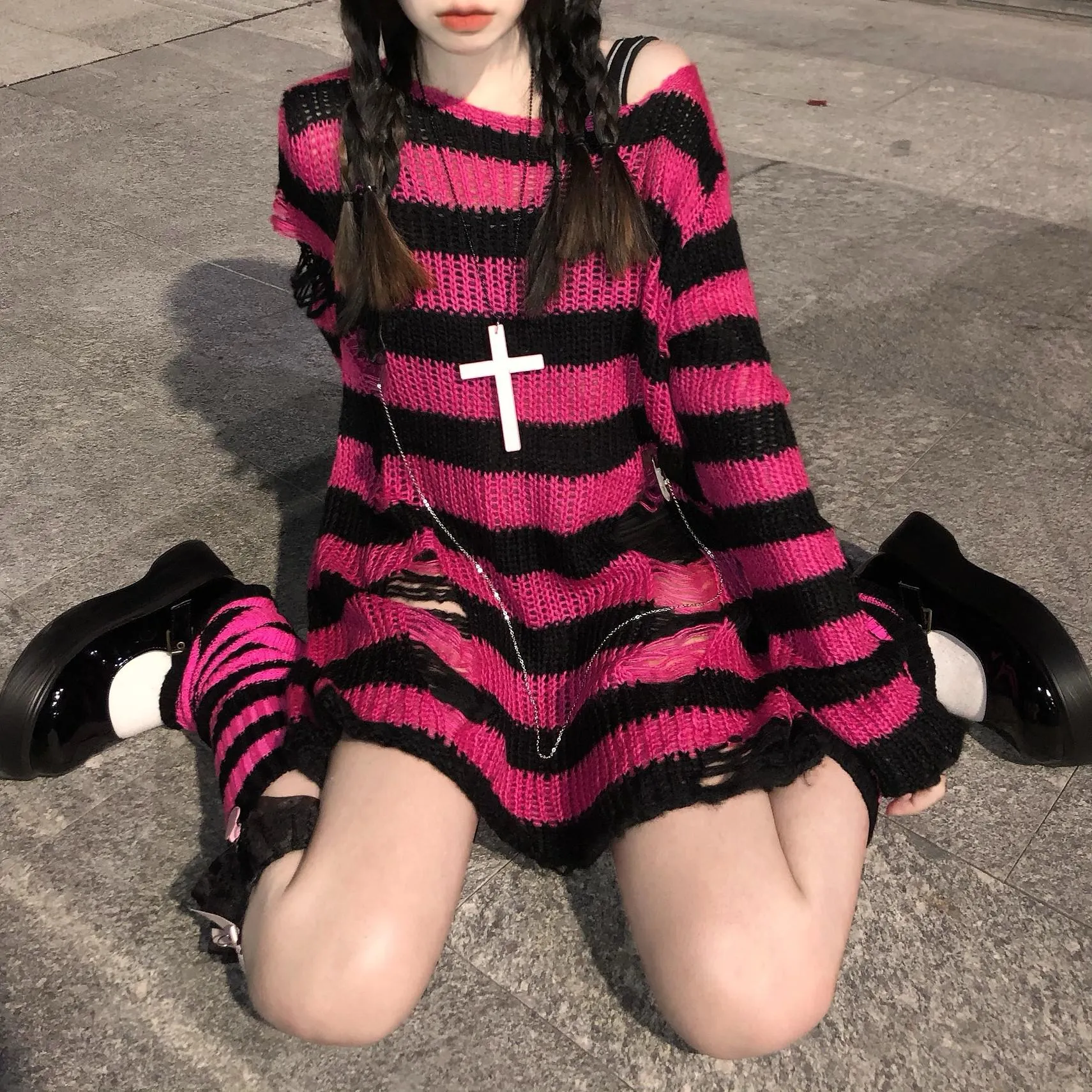 Wenkouban Pink Striped Gothic Sweaters Women Ripped Holes Loose Knitted Pullover Frayed Fairy Grunge Jumpers Emo Streetwear Lolita